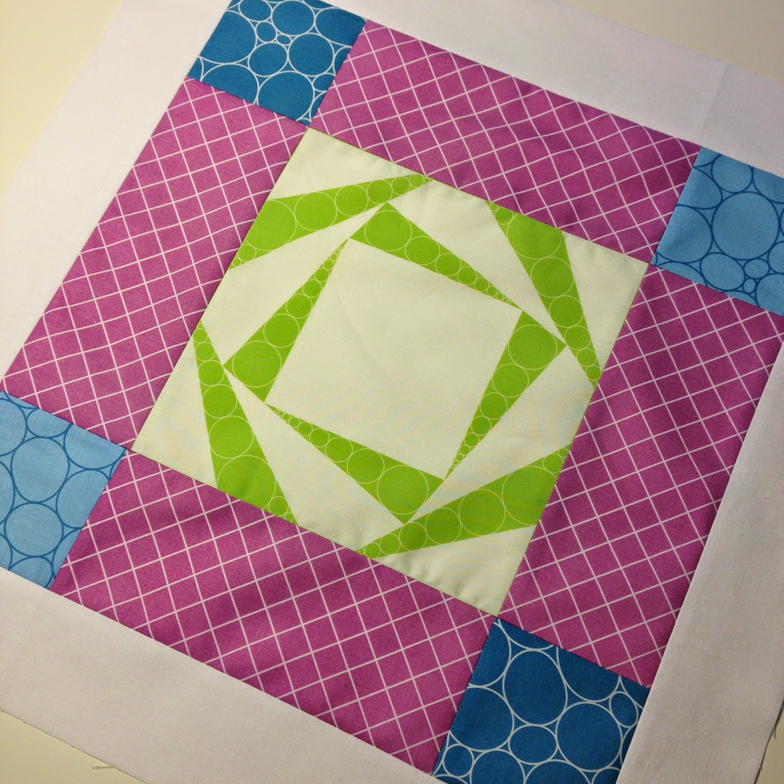 free motion quilting | Leah Day